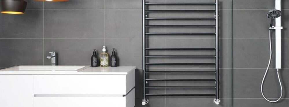Советы по выбору полотенцесушителя: комфорт и стиль в ванной комнате - Зображення