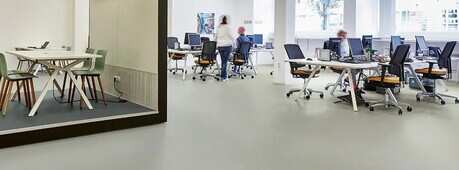 Вибір ідеального підлогового покриття для офісного приміщення: технічні аспекти -Зображення