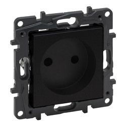 Розетка силовая 2К+С 16А 250В винтовые клеммы Niloe Step Черный 863519 Legrand - зображення 1