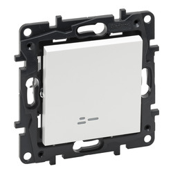 Вимикач 1-клавішний 10А автоматичні клеми Niloe Step Білий 863111 Legrand - зображення 1