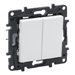 Выключатель 2-клавишный кнопочный, автоматические клеммы 6А Niloe Step Белый 863112 Legrand - зображення 1