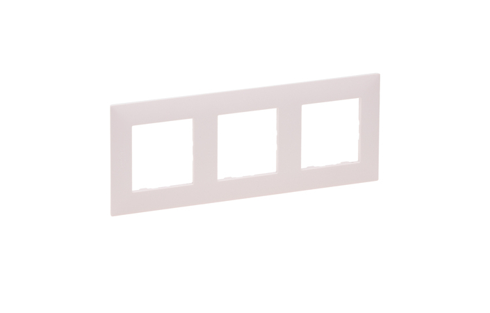 Рамка 3-місна Niloe Step Рожевий 863293 Legrand - Зображення 164711592-04002.jpg