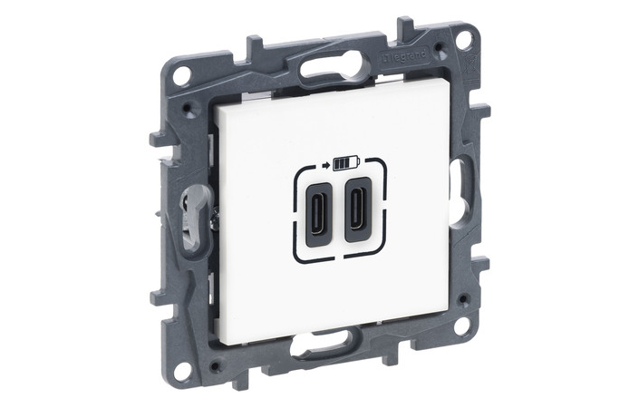 Розетка USB Тип С+C 15 Вт 5В Niloe Step 863139 Legrand - Зображення 164713233-26995.jpg