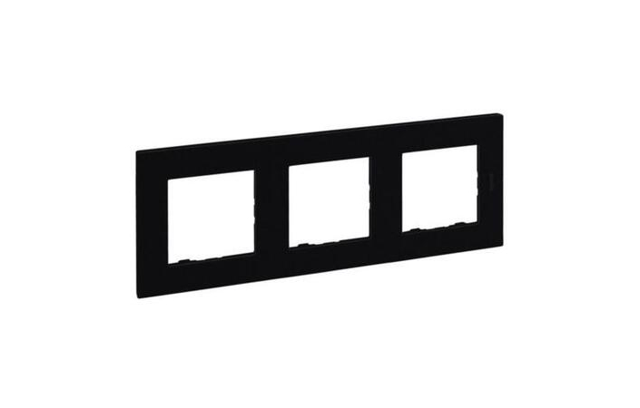 Рамка 3-місна Niloe Step Чорний 863593 Legrand - Зображення 164732706-b1597.jpg