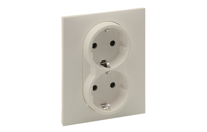 Розетка силова 2х2К+З 16А 250В автоматичні клеми Suno 721226 Legrand - Зображення 172630346-754ee.jpg