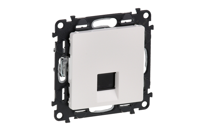 Розетка  RJ45 Кат 5е UTP Білий Valena Life 753440 Legrand - Зображення 181280832-f6876.jpg