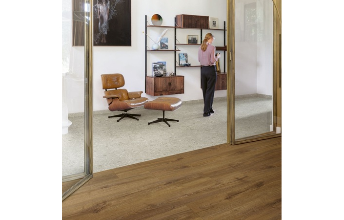 Виниловый пол Fuse Serene Дуб осенний коричневый 228,6x1500x2,5 Quick-Step - Зображення 209389809-ee507.jpeg