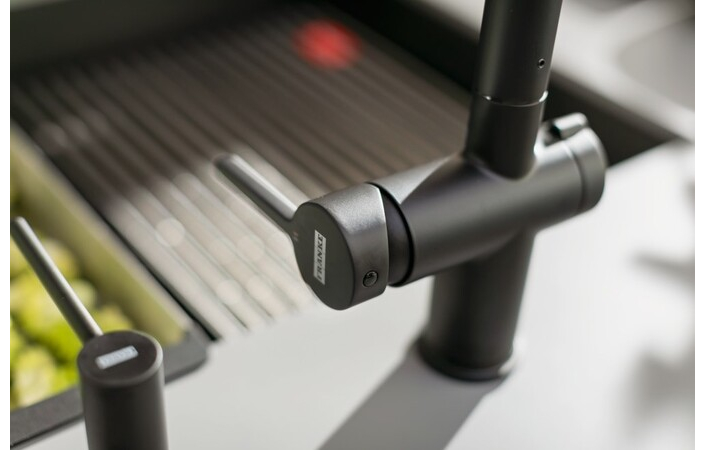 Змішувач для кухні Active Twist Pull Out чорний matt 115.0669.769 Franke - Зображення 251777618-dc13f.jpg