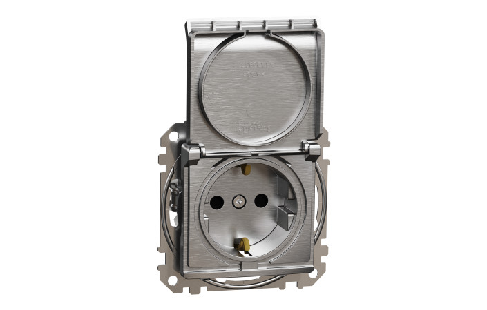 Розетка з заземленням, зі шторками та кришкою Матовий алюміній Sedna Elements - Зображення shnider_SDD170024_IOP-def_WD.jpg
