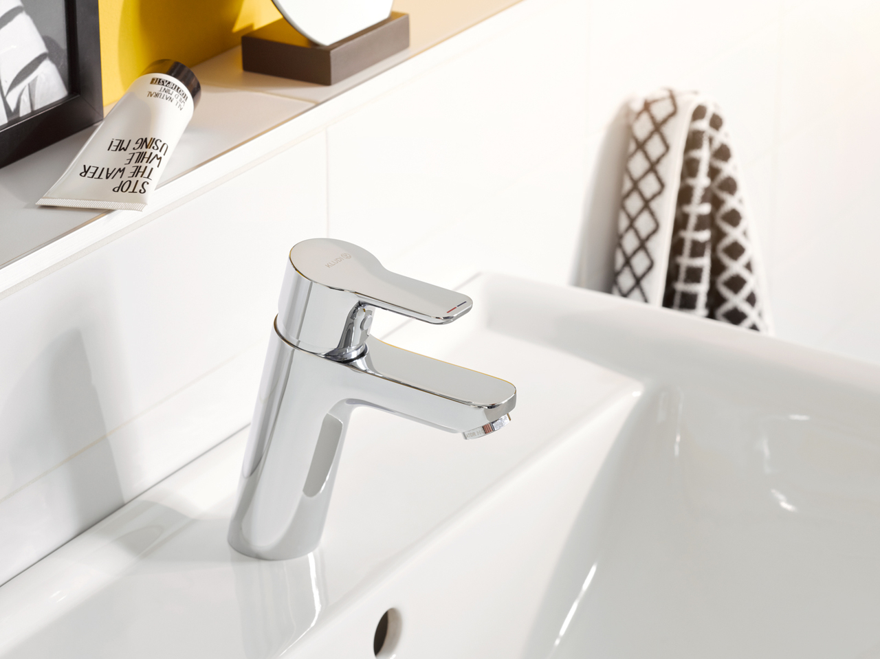 Змішувач для умивальника 100 DN 15 Pure&Easy (372920565), Kludi - Зображення 07797-kludi_pure-easy_372920565_pp_quer_10.jpg