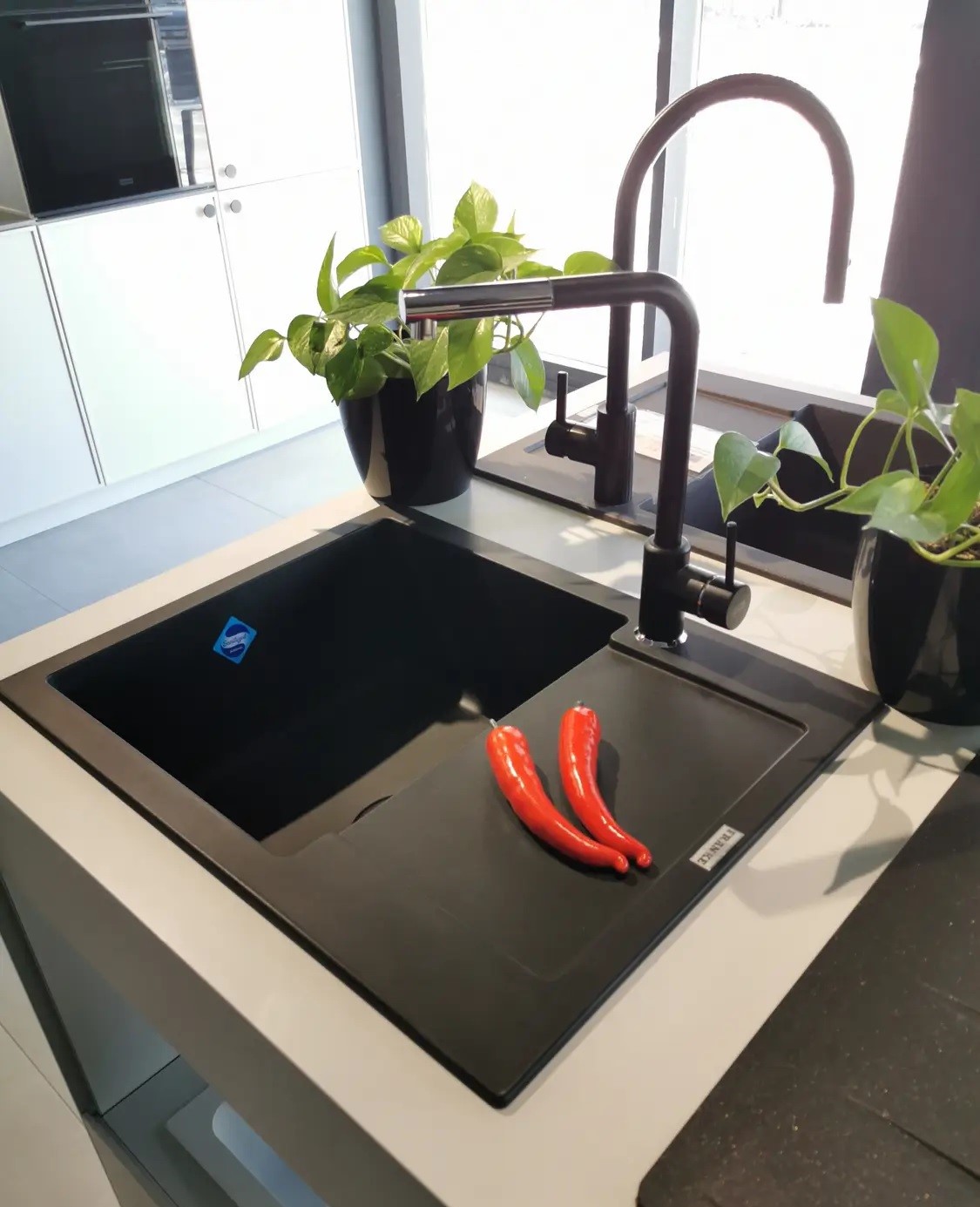 Змішувач для кухні Sirius Pull Out Хром-Сірий камінь 115.0668.381 Franke - Зображення 129666241-772c4.jpg