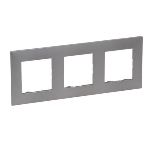 Рамка 3-местная Niloe Step Сталь 863493 Legrand - Зображення