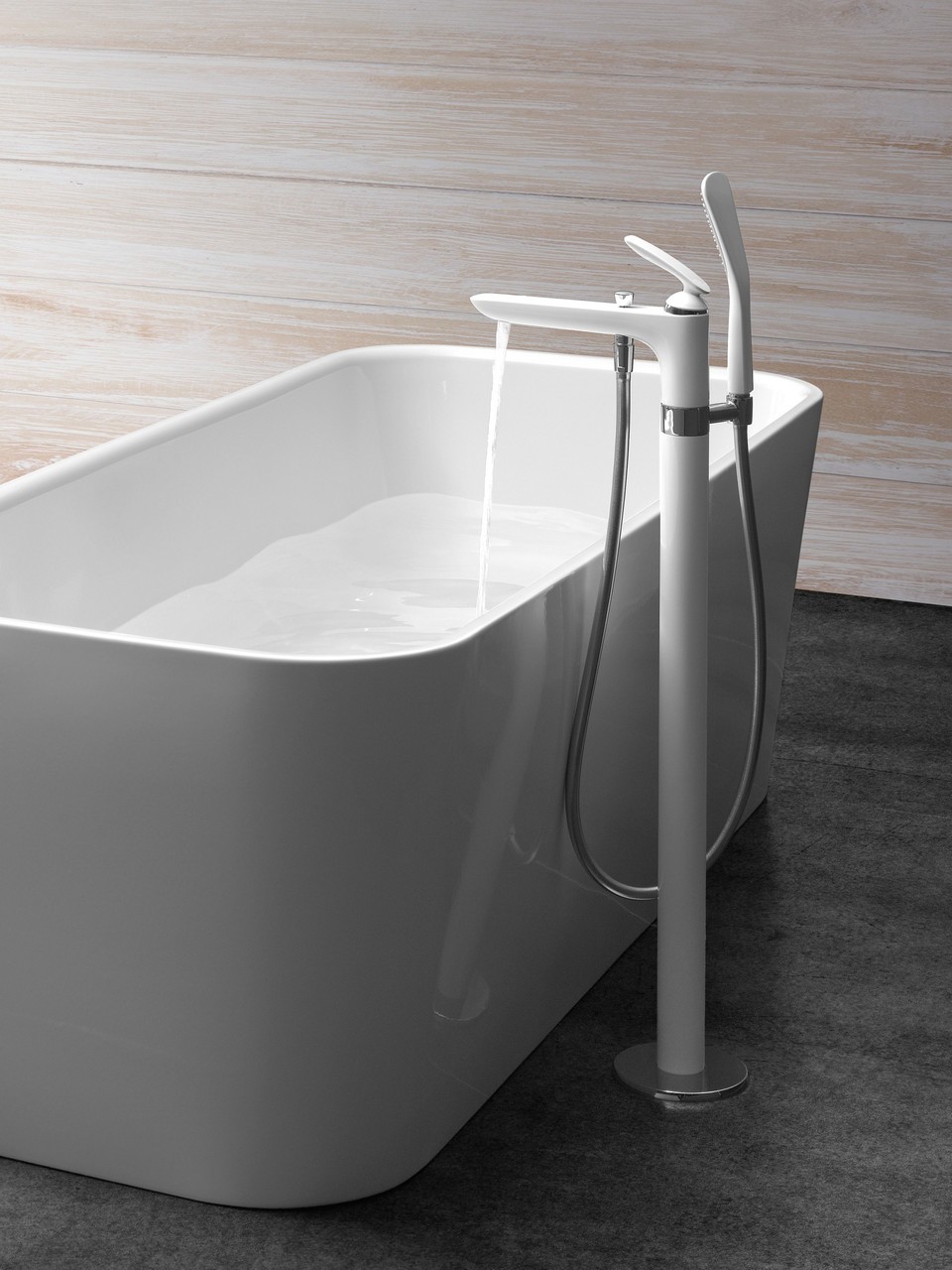 Смеситель напольный для ванны Balance (525909175) белый, Kludi - Зображення 174887-b6fde.jpg