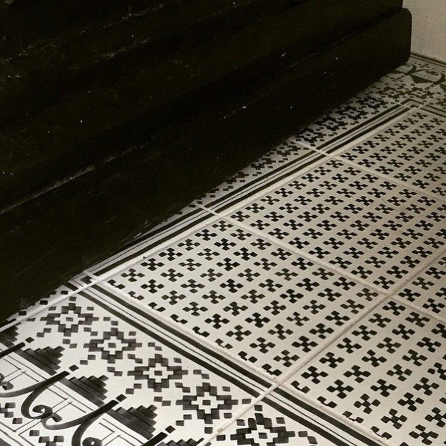 Плитка керамогранітна Wilder Sombra 200x200x8 Vives - Зображення 1834479-35dbf.jpg