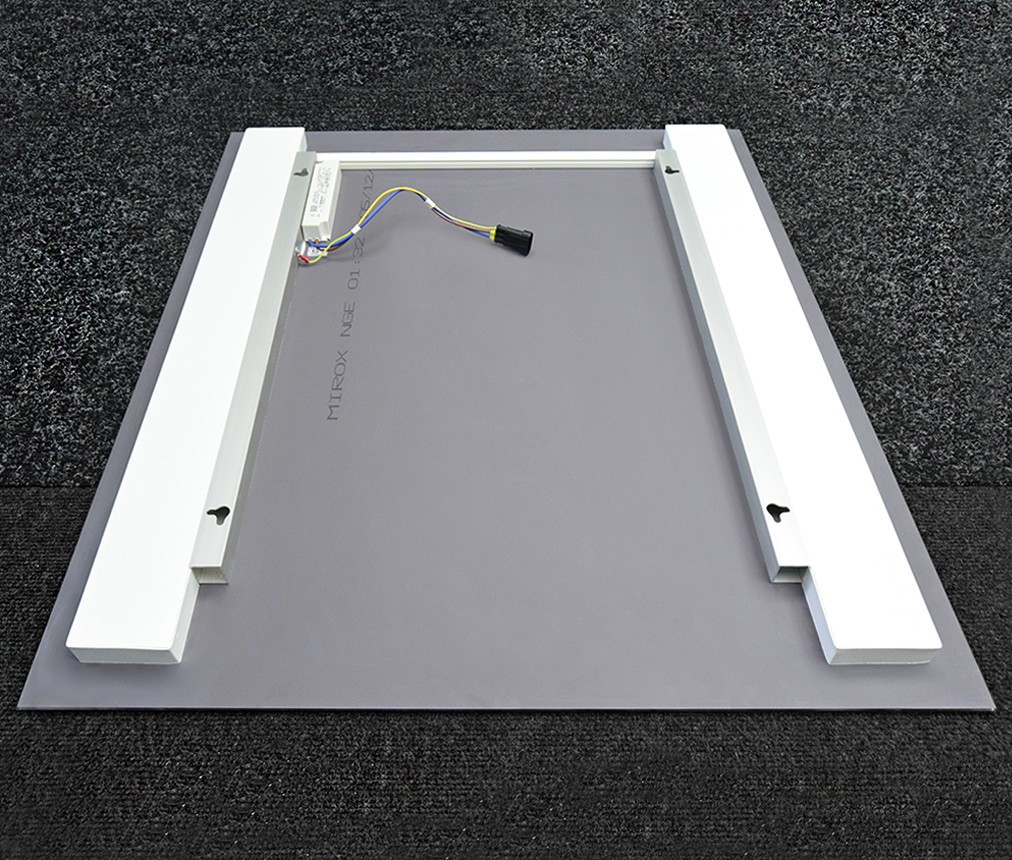 Дзеркало Elvira 700x1000 LED ST + options Juergen Mirror - Зображення 183951463-f7e4b.jpg