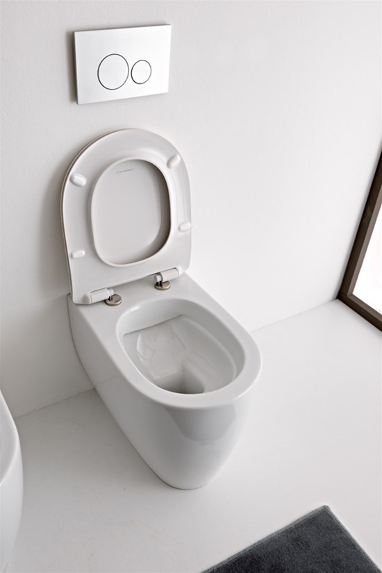 Унітаз підлоговий Moon Rimless (5522CL) Scarabeo - Зображення 1895006-66d2d.jpg