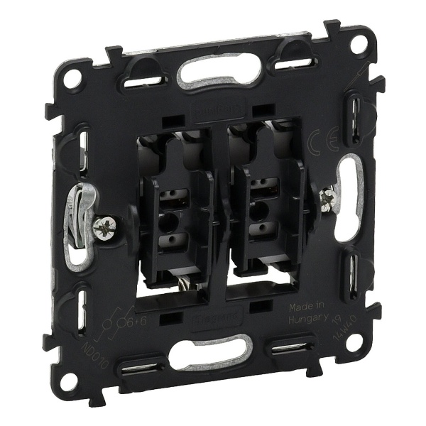 Выключатель проходной 2-клавишный 10 AX 250 V Valena In'Matic 752028 Legrand - Зображення 1896254-da309.jpg