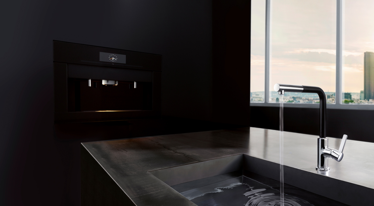 Змішувач для кухні L-ine S (408518775) чорний мат, Kludi - Зображення 1f95c-kludi_l-ine_s_408518775_pp_quer_01.jpg