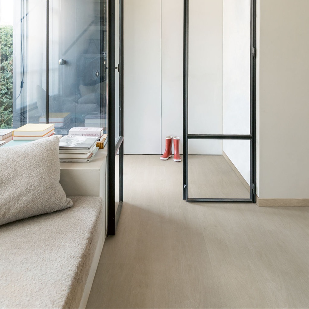 Виниловый пол Liv Дуб темно-коричневый атласный 184,15x1219,2x2,5 Quick-Step - Зображення 209697473-2dfb3.jpeg