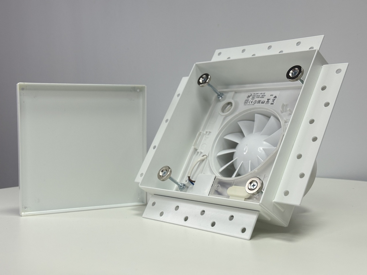 Модуль прихованого монтажу для витяжних вентиляторів Silent-100 білий Soler&Palau - Зображення 211564879-d4da7.jpg