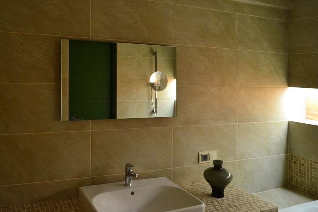 Дзеркало з підсвіткою та лінзою 3X Shape 03 700x1200 Juergen Mirror - Зображення 32240713-a282a.jpg