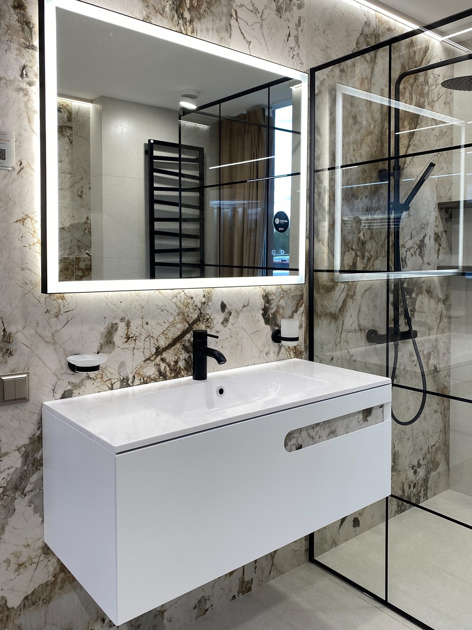 Зеркало York Black 700х900 StudioGlass - Зображення 79001018-0c630.jpg