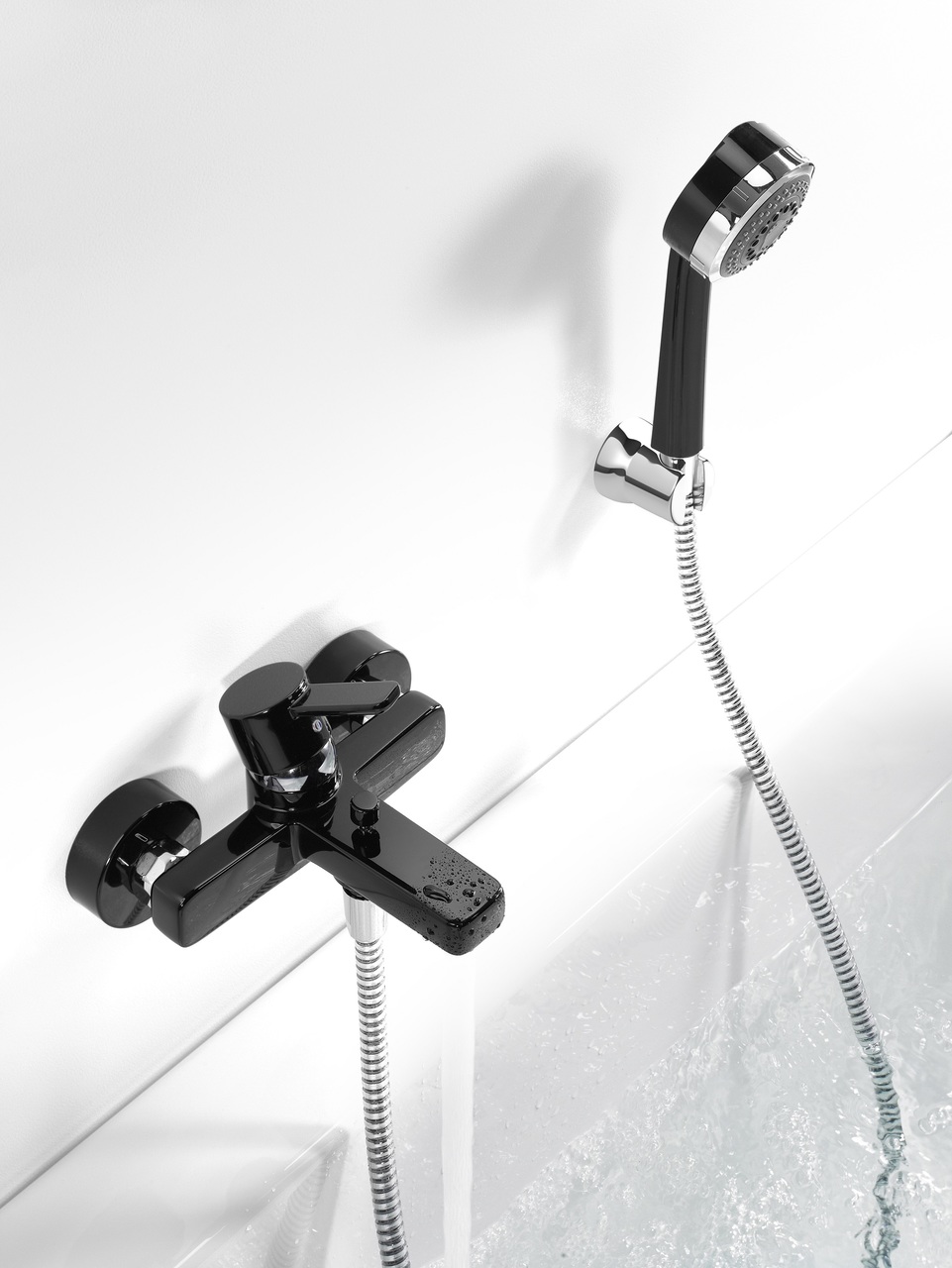 Смеситель для ванны DN 15 ZENTA (386708675), черный Kludi - Зображення 8ae1d-111.jpg