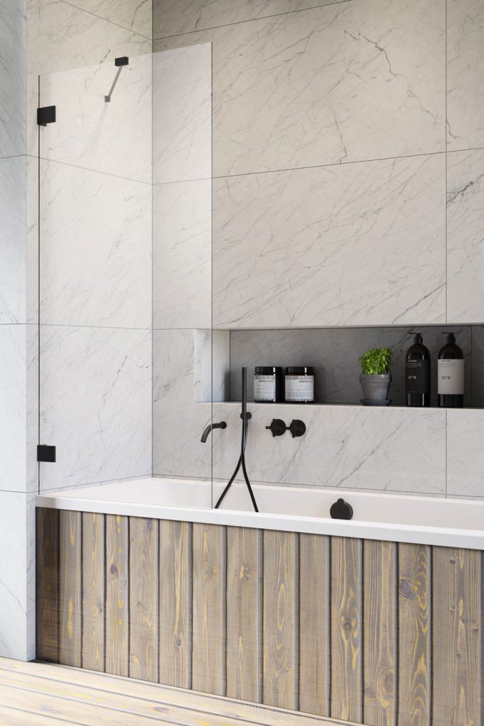 Шторка для ванни Essenza Pro Black PNJ II 50, RADAWAY - Зображення