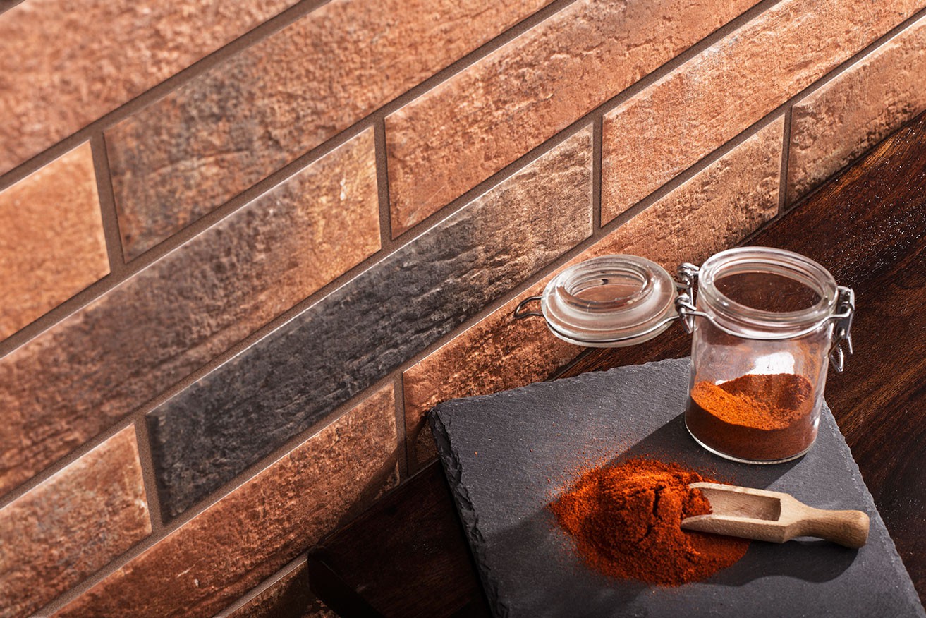 Плитка фасадна Loft Brick Chili 65x245x8 Cerrad - Зображення aae6a-loft-brick-chili-detal.jpg